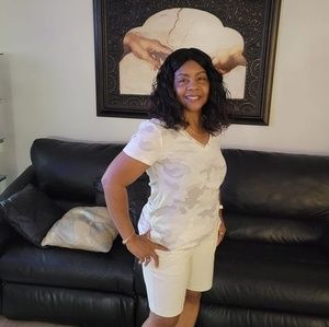 Meet your Posher, Deborah